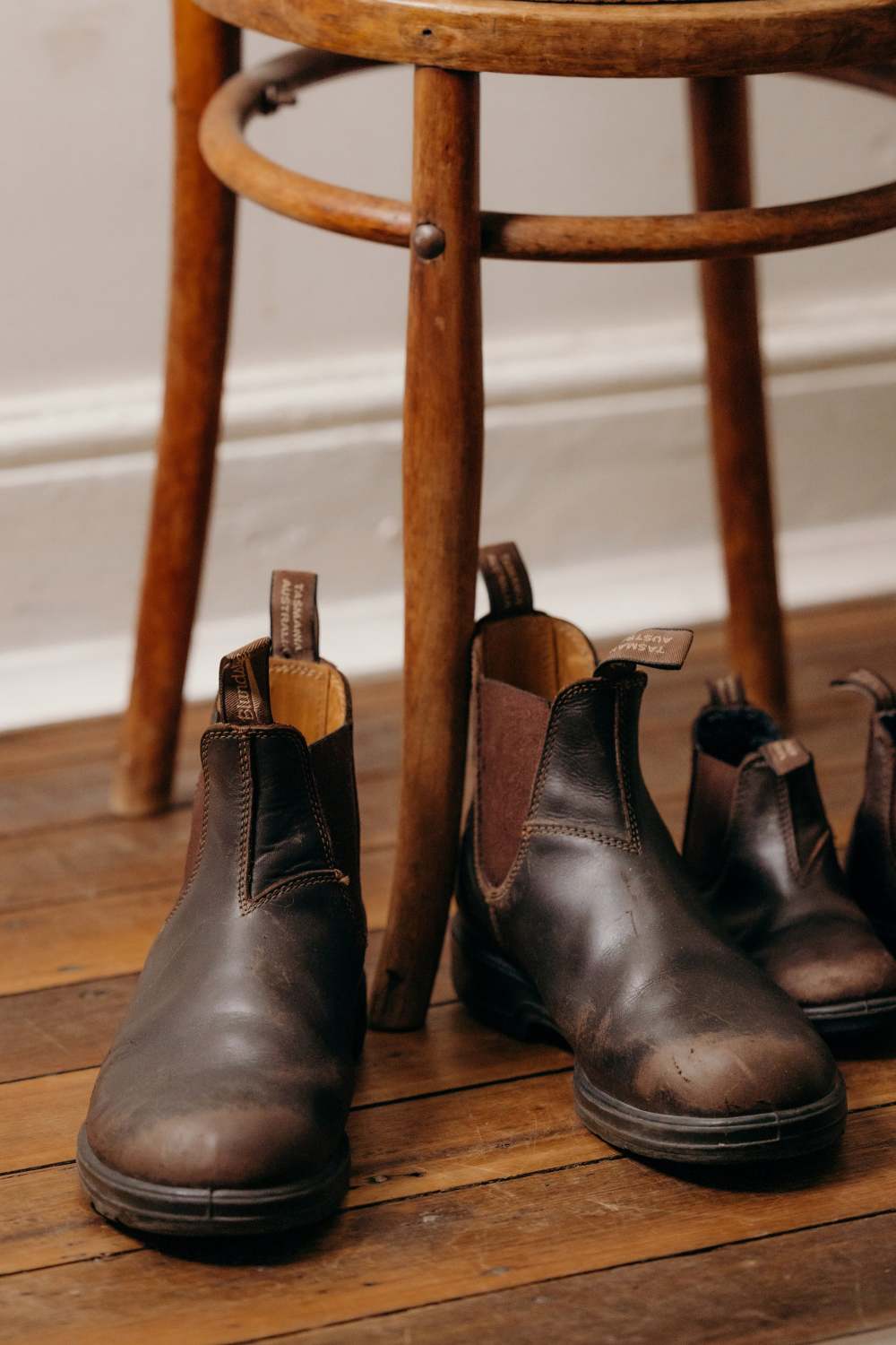 Men's Classics #550 - Image 18