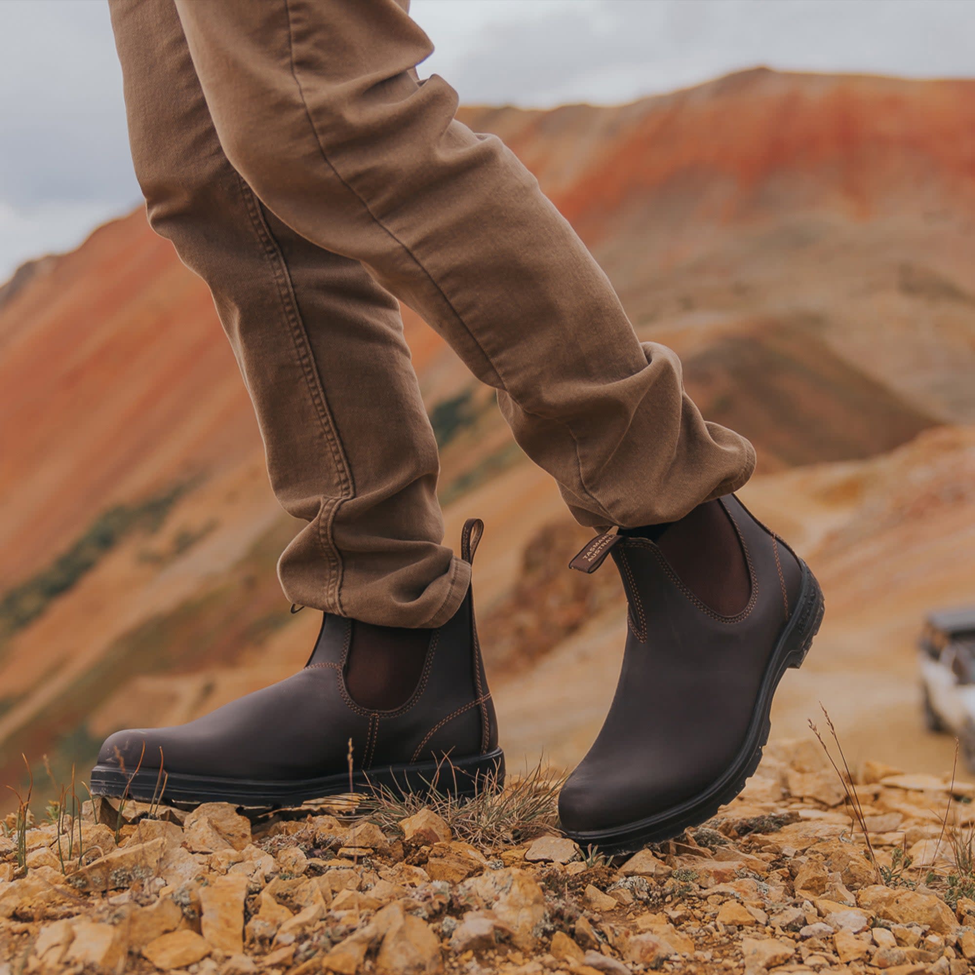 Men's Classics #550 - Image 9