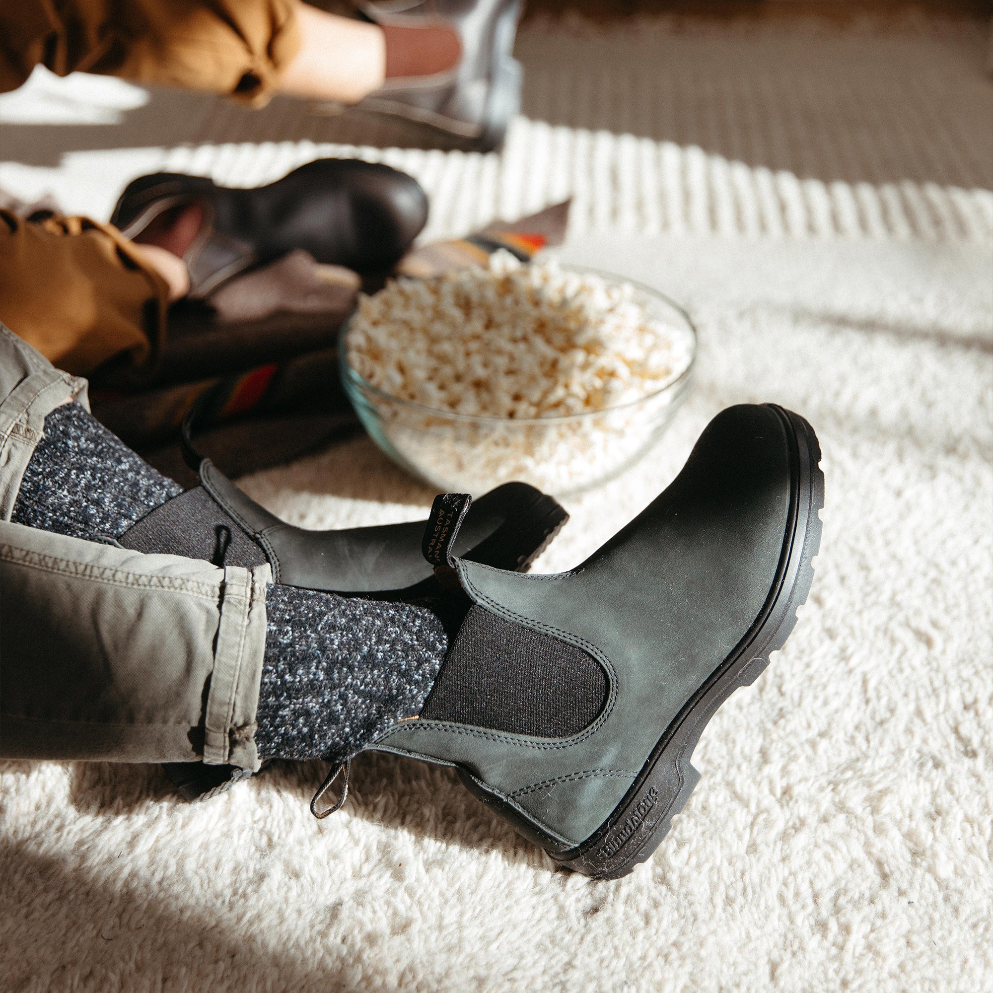 Women's Classics #587 - Image 7